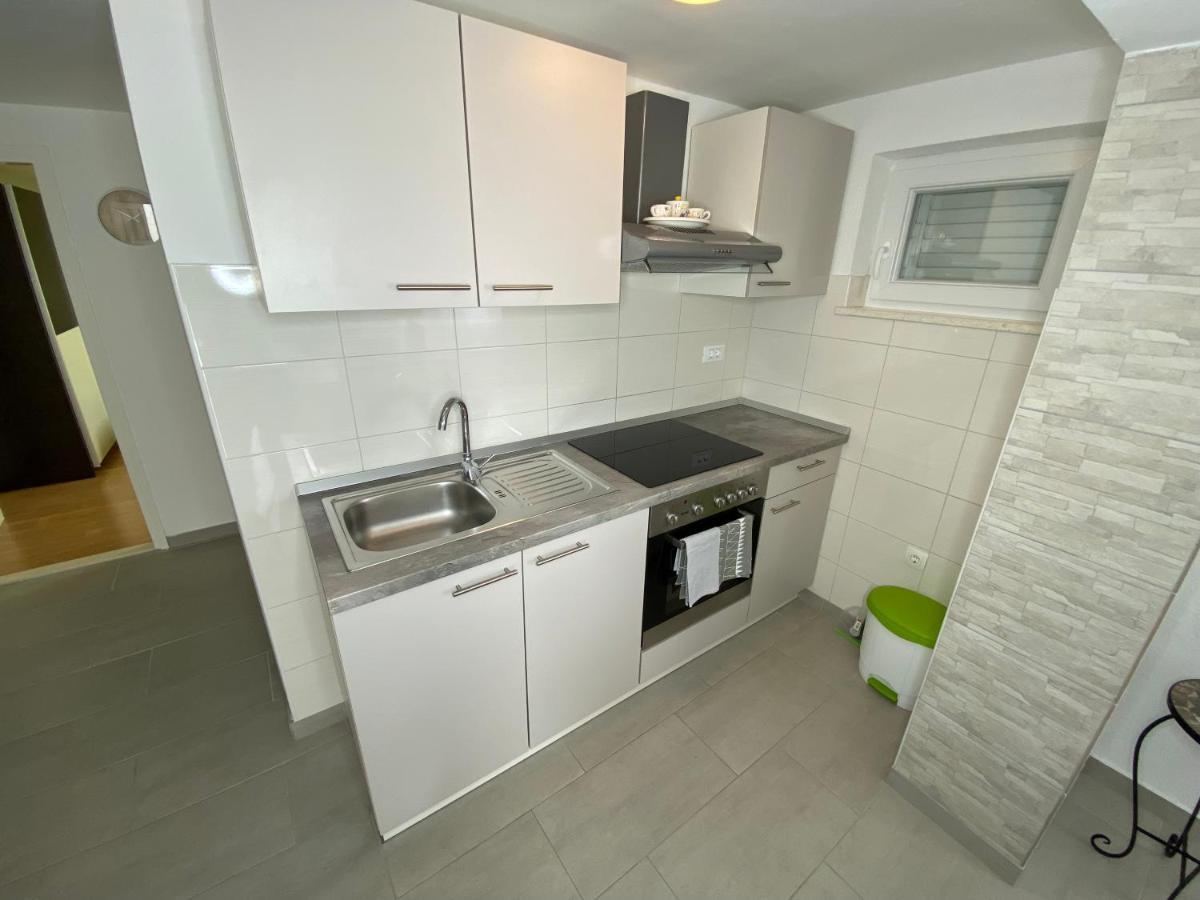 Apartment Carmen Traù Esterno foto