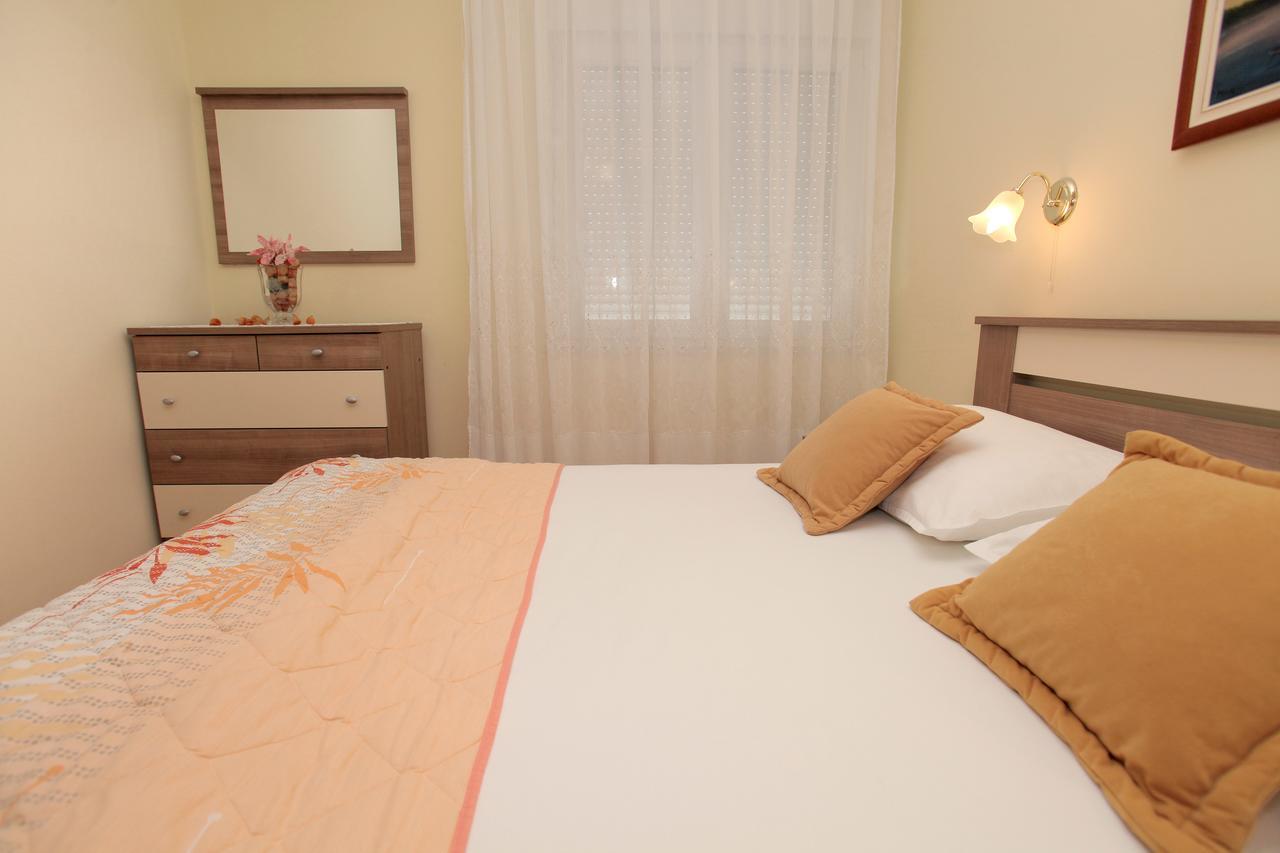 Apartment Carmen Traù Esterno foto